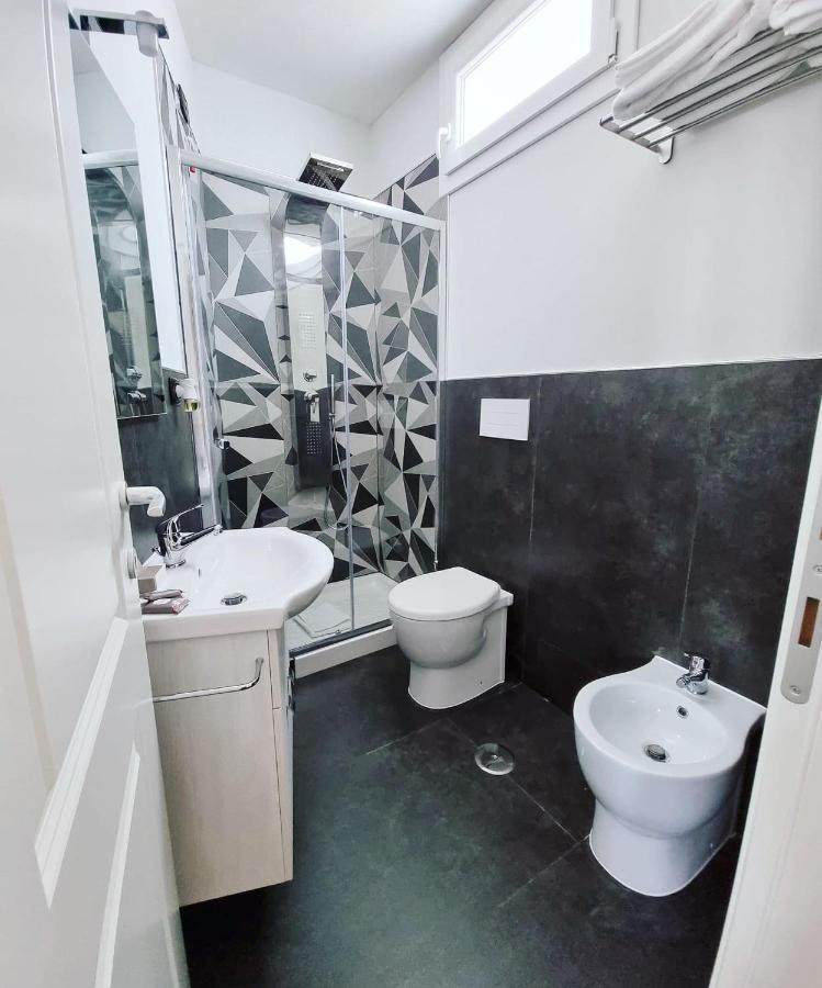 Aldiva Rooms Torvaianica Exterior photo