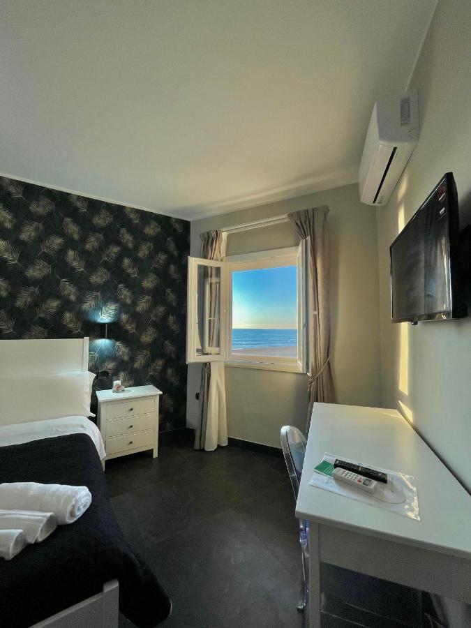 Aldiva Rooms Torvaianica Exterior photo