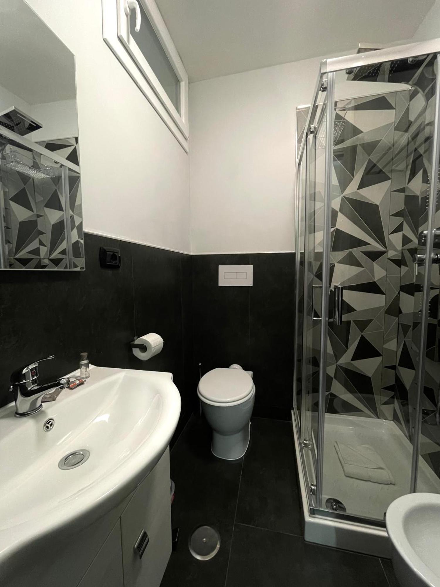Aldiva Rooms Torvaianica Exterior photo