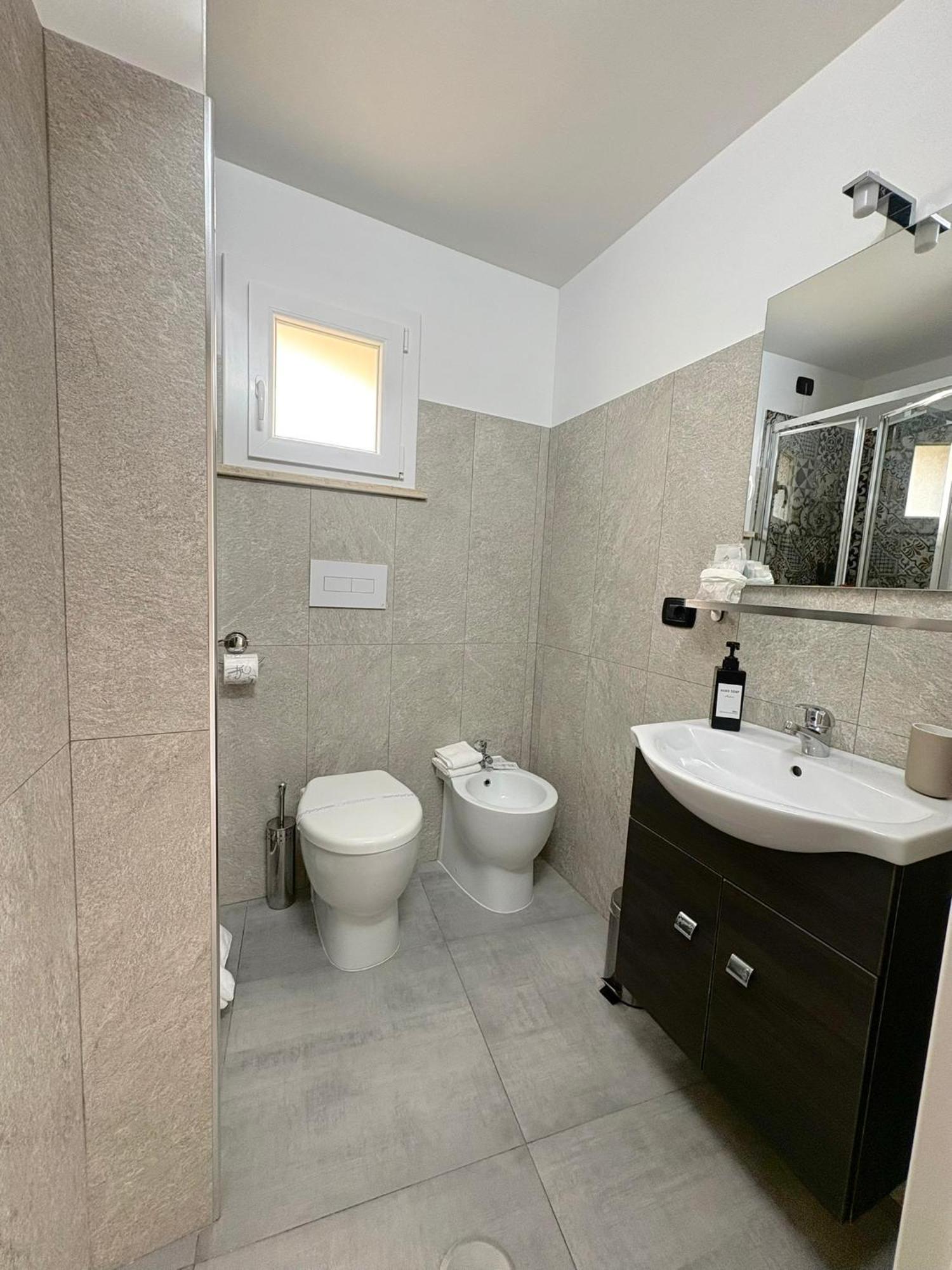 Aldiva Rooms Torvaianica Exterior photo